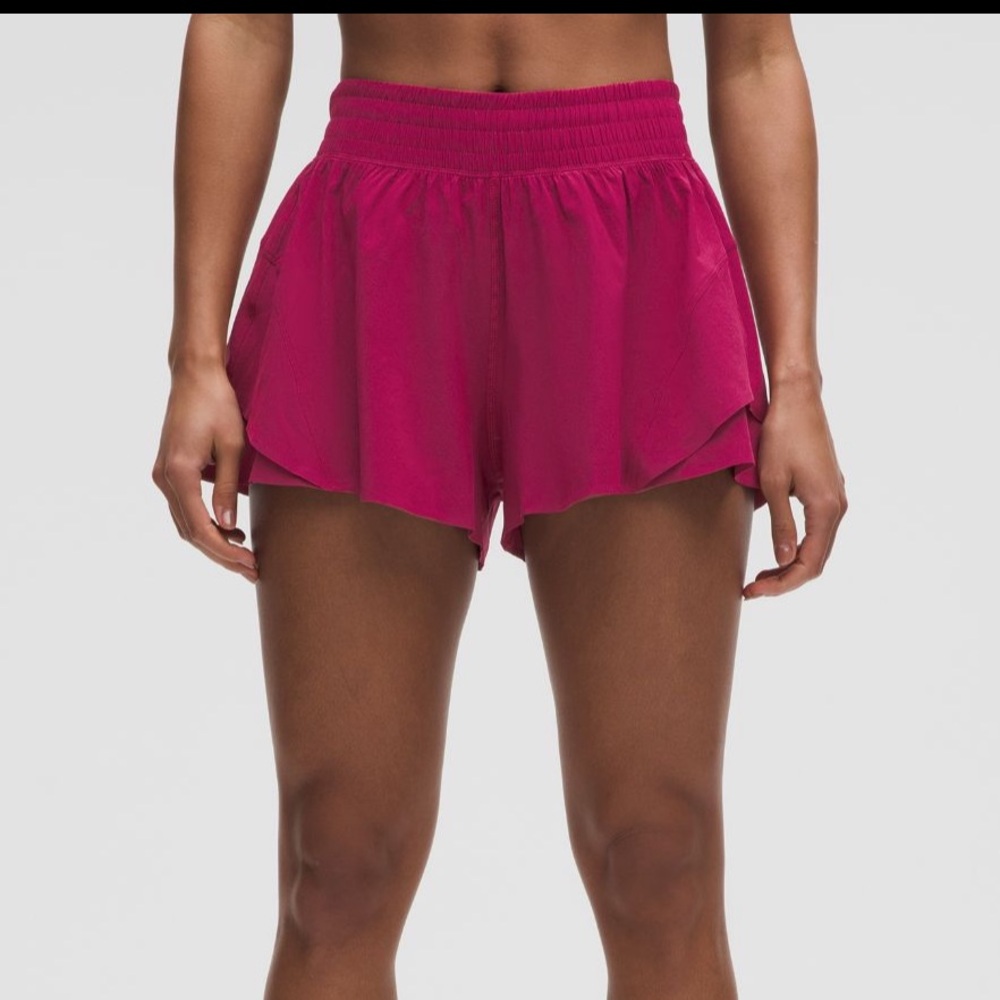 Lululemon shake it out short NWT